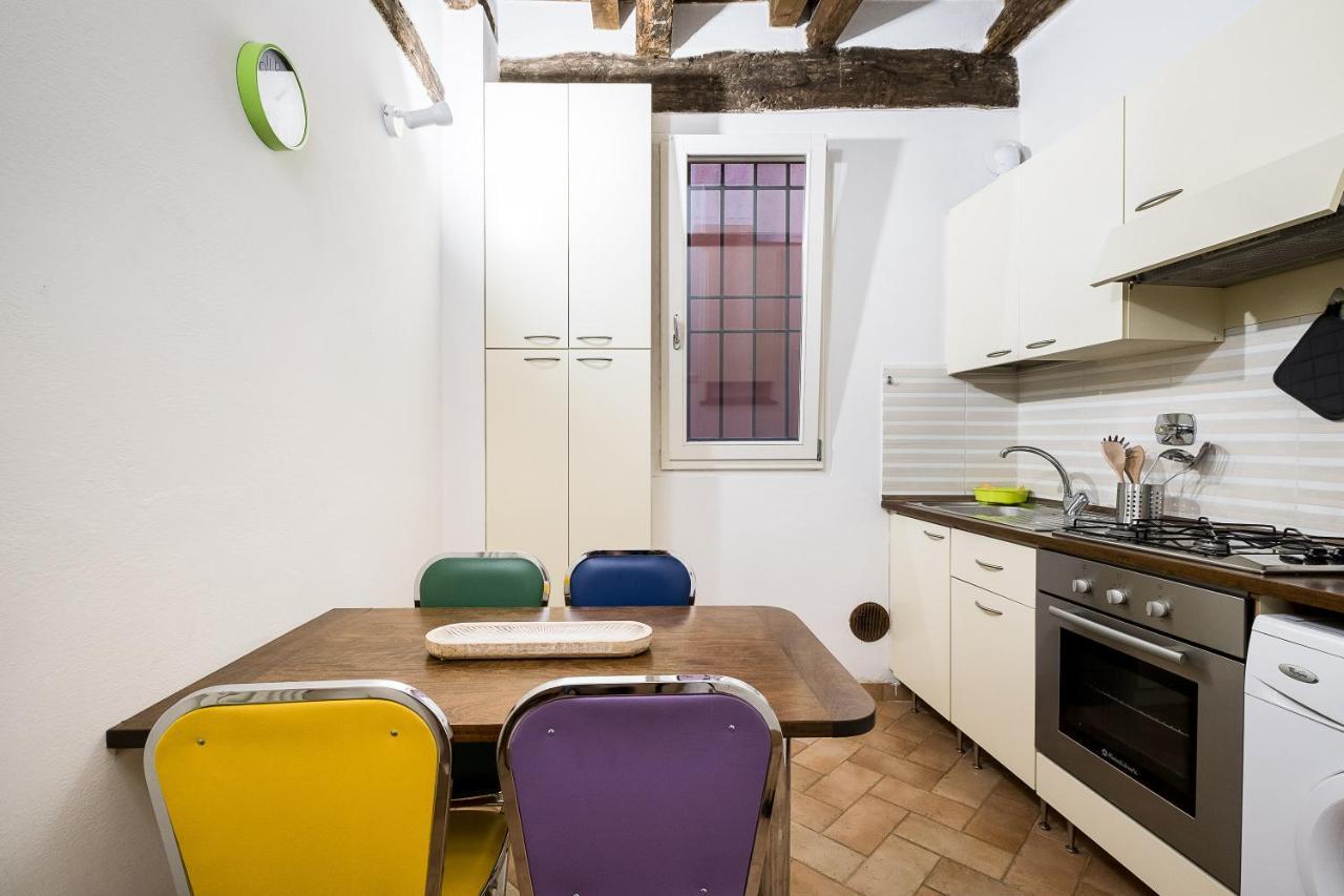 Cozy Central Apartment By Wonderful Italy 볼로냐 외부 사진