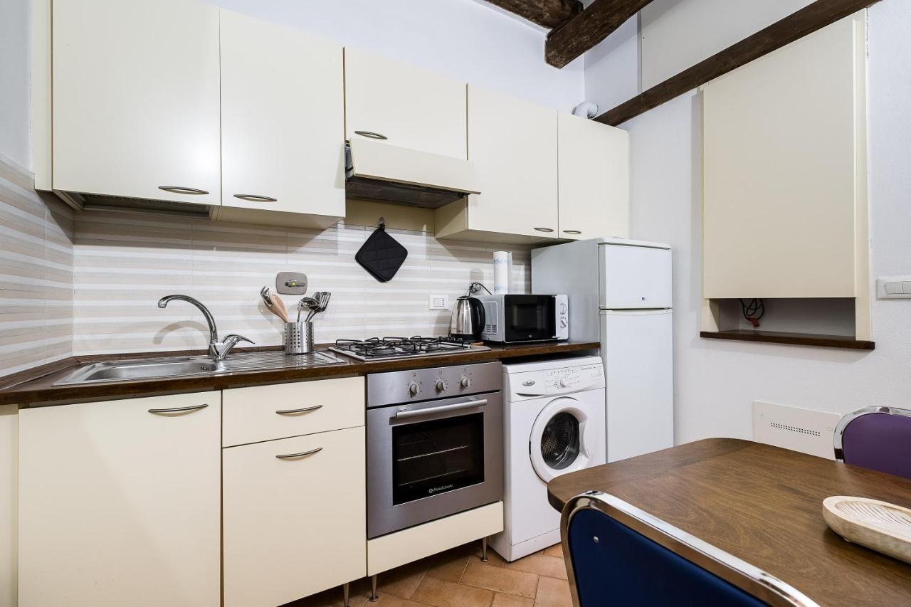Cozy Central Apartment By Wonderful Italy 볼로냐 외부 사진